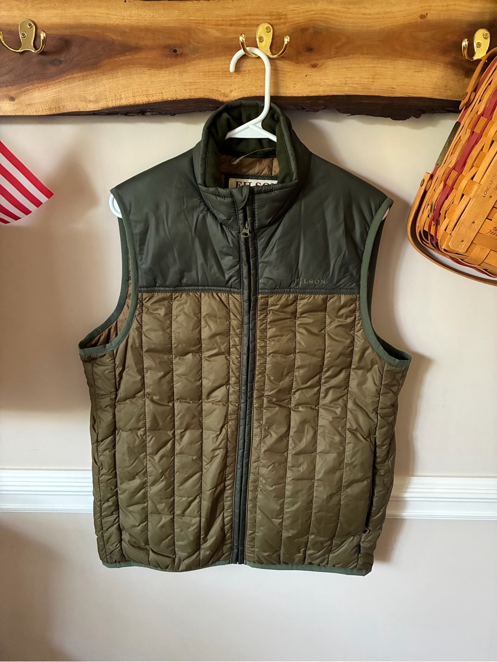 Filson Men's Ultralight Vest Size Small S Surplus Green PrimaLoft Outdoors